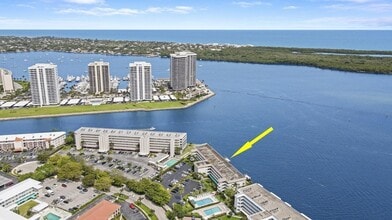 52 Yacht Club Dr in North Palm Beach, FL - Building Photo - Building Photo