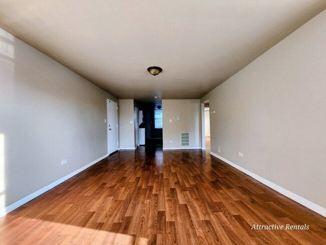 property at 1641 W 77th St