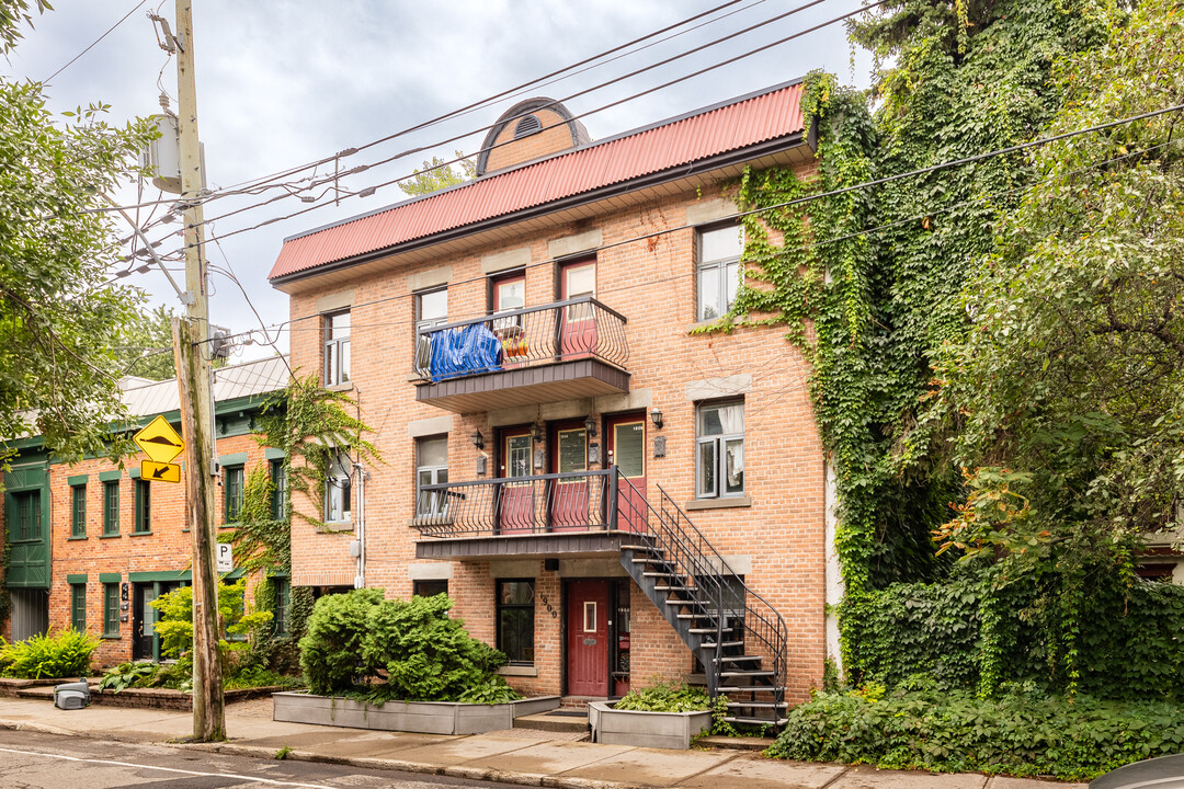 1900-1908 Plessis Rue in Montréal, QC - Building Photo