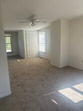 107 S 4th St in Steelton, PA - Foto de edificio - Building Photo