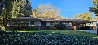 4241 Isabella St in Riverside, CA - Building Photo