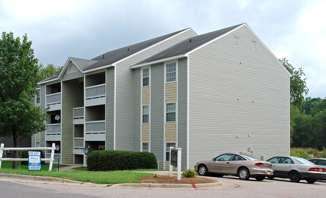 Bradley Park Apartments | Raleigh, NC Apartments For Rent