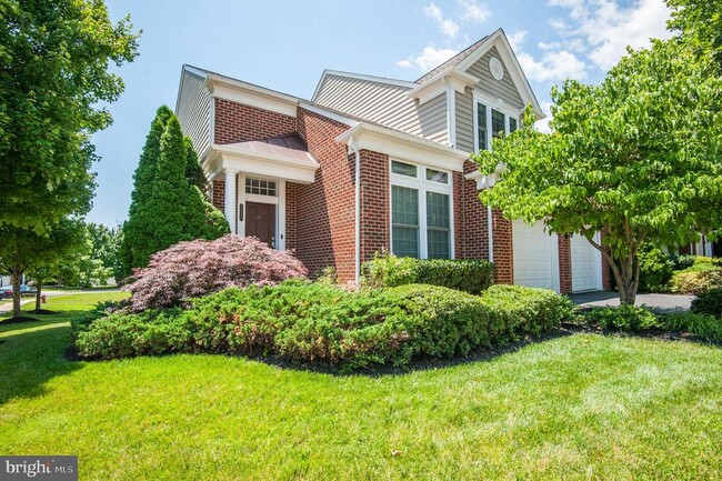 42827 Ravenglass Dr in Ashburn, VA - Foto de edificio - Building Photo