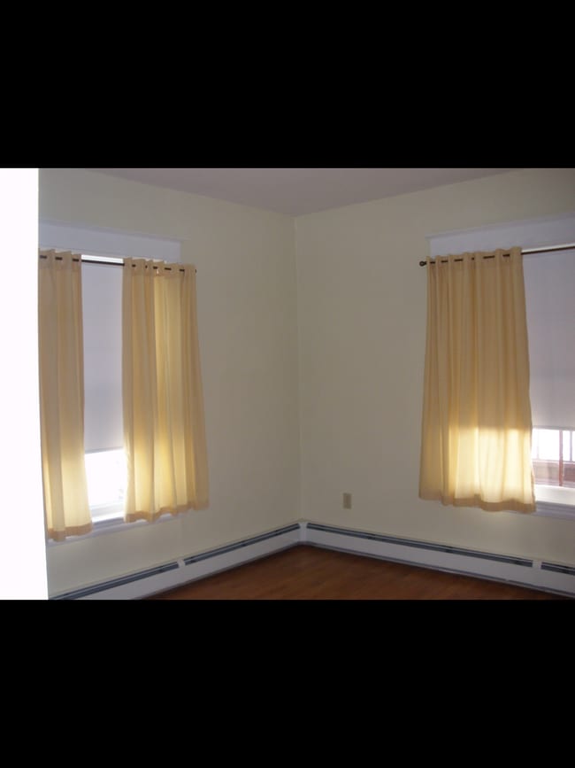 154 Blanchard St, Unit SecondFloor in Berlin, NH - Building Photo - Building Photo