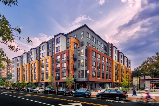 Fenwick Apartments
