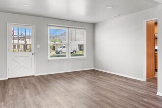 927 Spinel Ave in El Cajon, CA - Building Photo - Building Photo