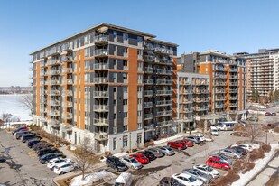 Cherbourg in Brossard, QC - Building Photo