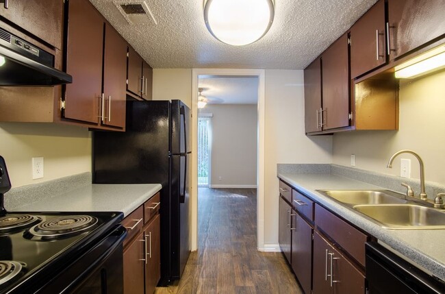 Abercorn Portfolio in Savannah, GA - Building Photo - Building Photo