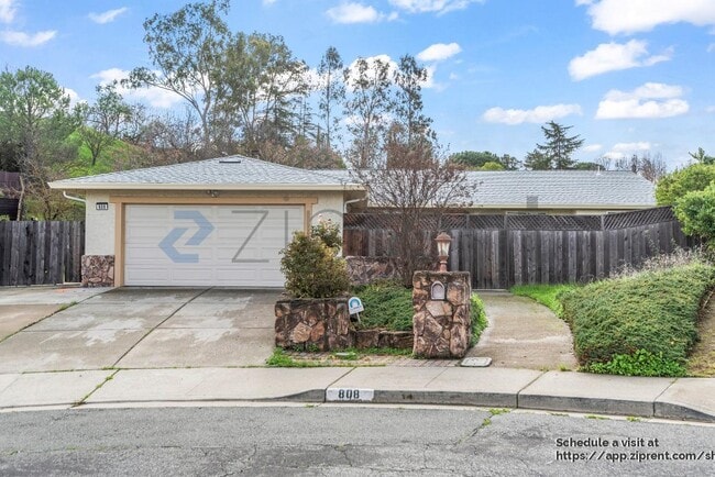 property at 808 Tremont Ct