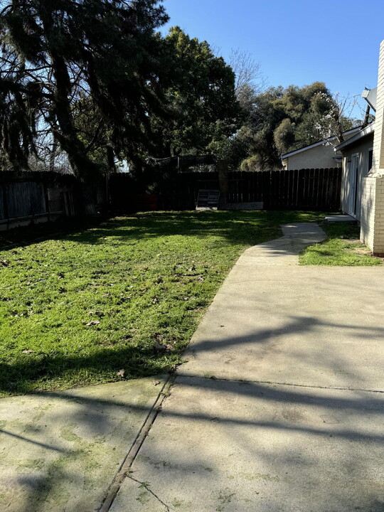 3308 Columbia Ave in Merced, CA - Building Photo