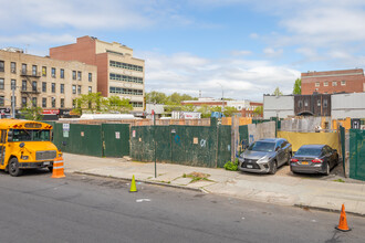 1711-1715 Coney Island Ave in Brooklyn, NY - Foto de edificio - Building Photo