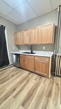1012 W 3rd St in Waterloo, IA - Building Photo - Building Photo