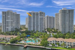 21150 Point Pl in Aventura, FL - Building Photo