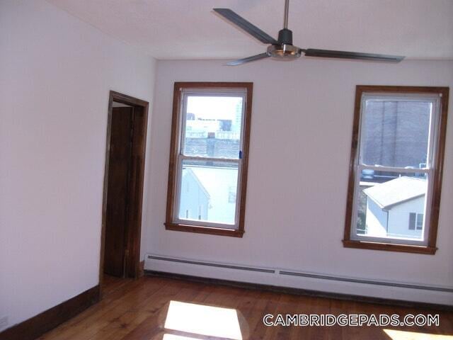 167 Charles St, Unit 3 in Cambridge, MA - Foto de edificio - Building Photo