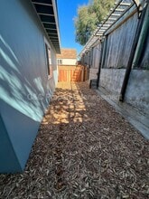 1478 Darwin St in Seaside, CA - Building Photo - Building Photo