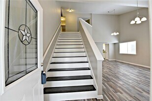 13003 Sinton Ln in Austin, TX - Building Photo