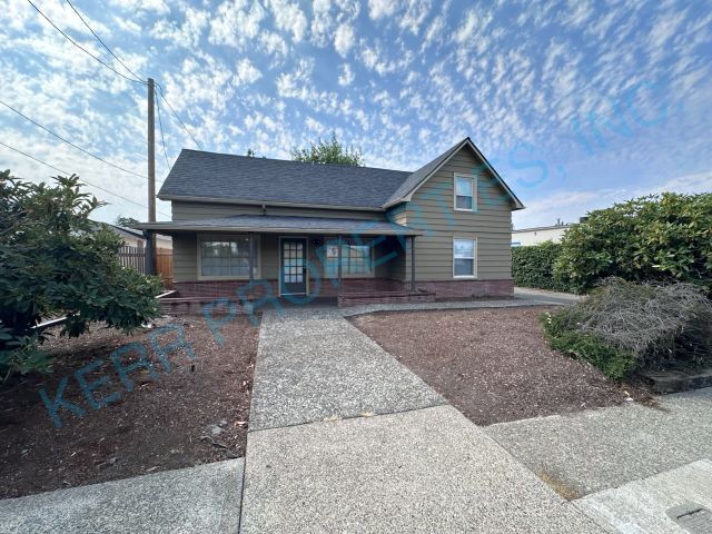 property at 105 NE Victory Ave