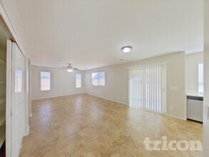 21201 N Conlon Rd in Maricopa, AZ - Foto de edificio - Building Photo