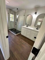 1413 Forehand St in Crockett, TX - Building Photo