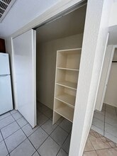 1201 S McClintock Dr in Tempe, AZ - Foto de edificio - Building Photo