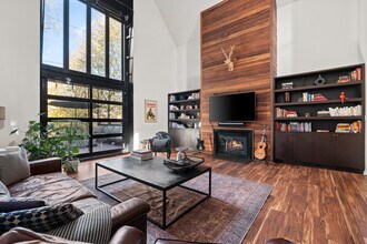 650 Wallace St in Birmingham, MI - Building Photo - Building Photo