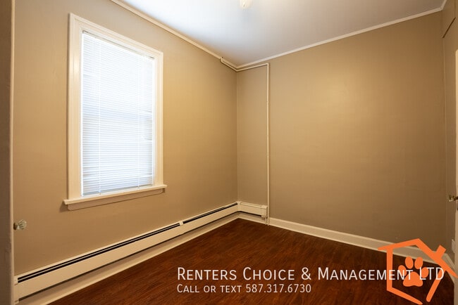 2 Bedroom Pet Friendly, Utilities Included in Lethbridge, AB - Building Photo - Building Photo