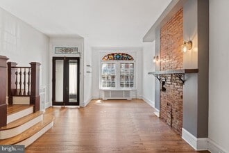 333 E Union St in Burlington, NJ - Building Photo - Building Photo