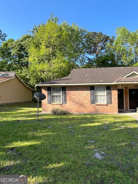 302 Admiral's Walk Dr in St. Marys, GA - Building Photo