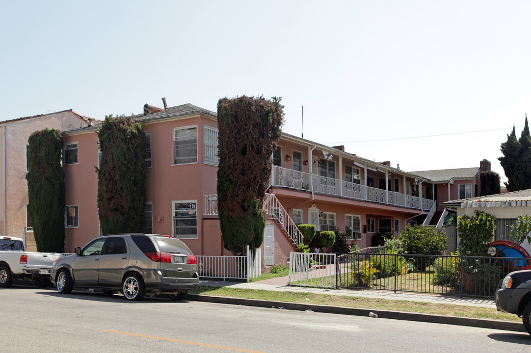 7012 Middleton St in Huntington Park, CA - Building Photo