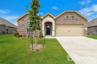 231 Jenkinson Dr in Fate, TX - Building Photo