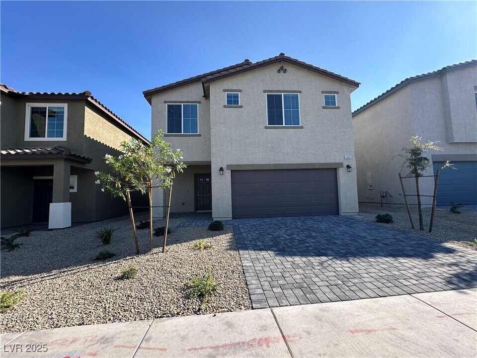 4483 Ginger Hls Ave in Las Vegas, NV - Building Photo