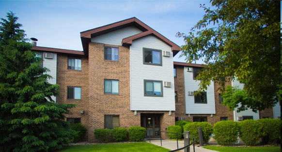 Walker on Kenzie in St. Anthony, MN - Foto de edificio - Building Photo