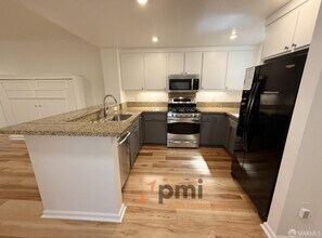 301 Crescent Ct in San Francisco, CA - Foto de edificio - Building Photo