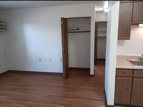 200 S Columbus St in Pleasantville, IA - Building Photo - Building Photo