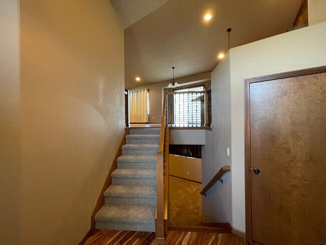 5512 South Culbert Avenue in Sioux Falls, SD - Foto de edificio - Building Photo