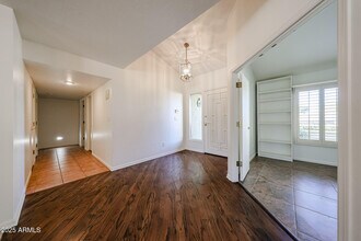 8308 E Vista De Valle in Scottsdale, AZ - Building Photo - Building Photo