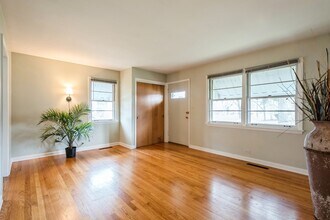 735 Chestnut St in Deerfield, IL - Building Photo - Building Photo