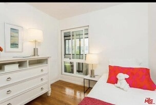 3200 S Sepulveda Blvd, Unit K34 in Los Angeles, CA - Building Photo