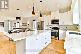 235 Lambton Ave in Toronto, ON - Building Photo - Building Photo