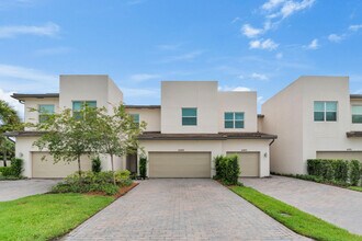 4989 Navali Dr in Wellington, FL - Building Photo - Building Photo