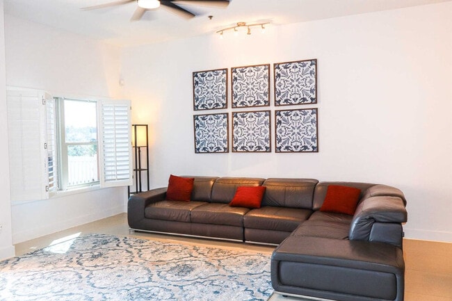 150 Padre Blvd