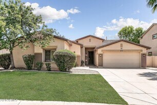 1221 E Kramer Cir in Mesa, AZ - Building Photo