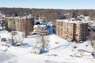 Bay Colony in Williams Bay, WI - Building Photo - Building Photo