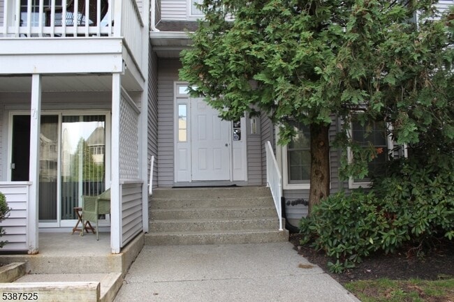 property at 75 Quartz Ln