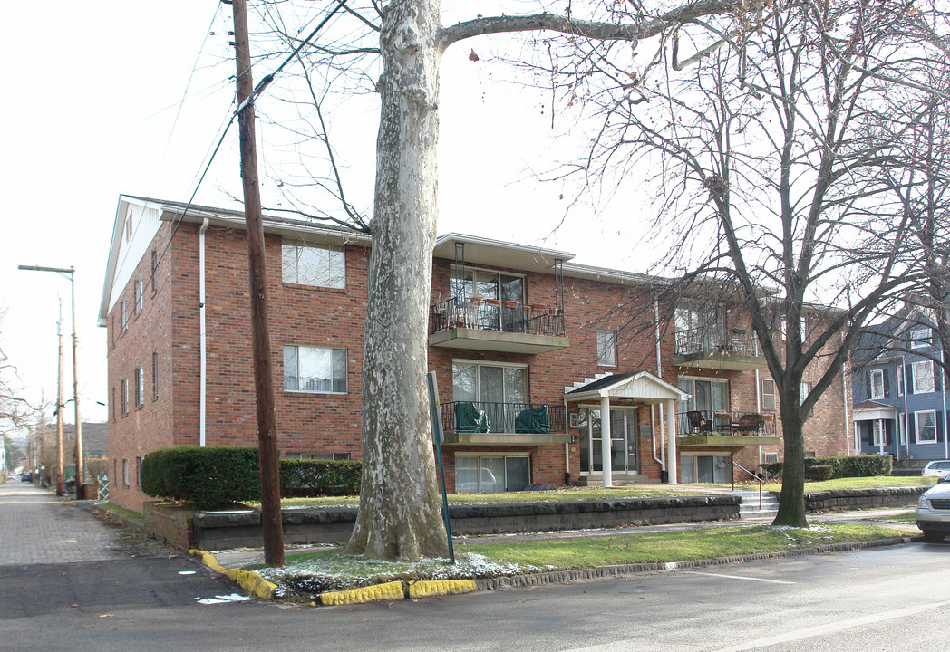 THE WESTPORT in Pittsburgh, PA - Building Photo