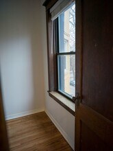 2110 W Cuyler Ave in Chicago, IL - Building Photo - Building Photo