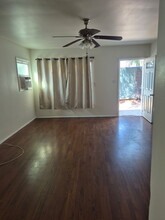 940 N Cedar St, Unit Rear in Inglewood, CA - Building Photo - Building Photo