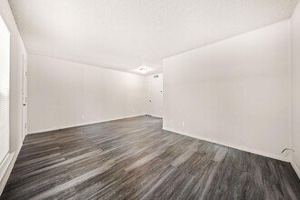 2314 Parker Ln, Unit 8 in Austin, TX - Building Photo - Building Photo