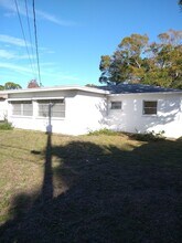 5030 99th Way N in St. Petersburg, FL - Building Photo - Building Photo