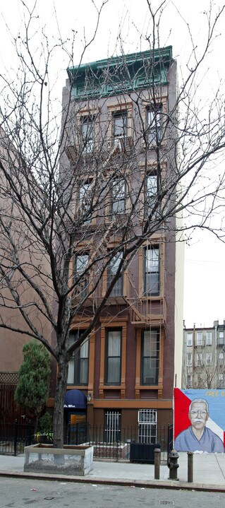 167 E 107th St in New York, NY - Building Photo